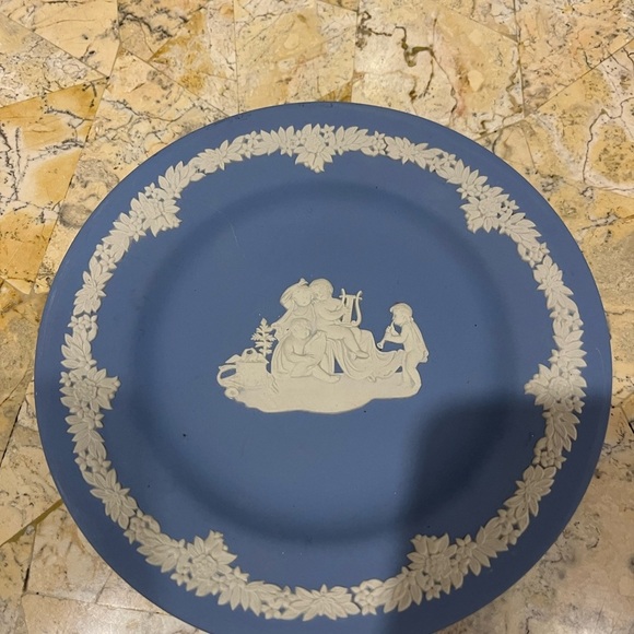 SET OF 3 Wedgwood Blue ceramic small plates - Picture 2 of 6